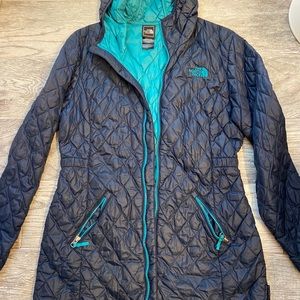 TNF girls XL rain jacket